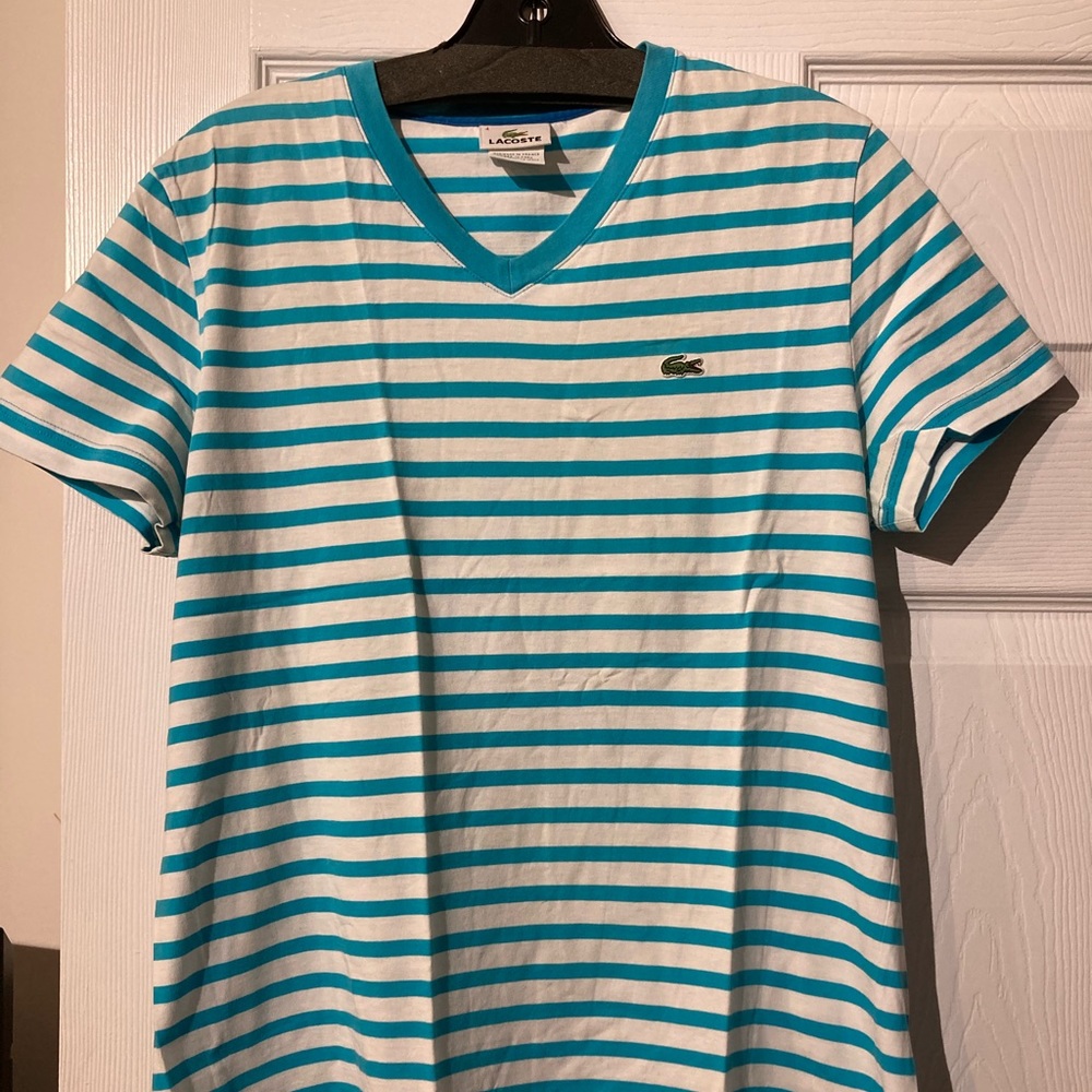 Lacoste tee shirt size M